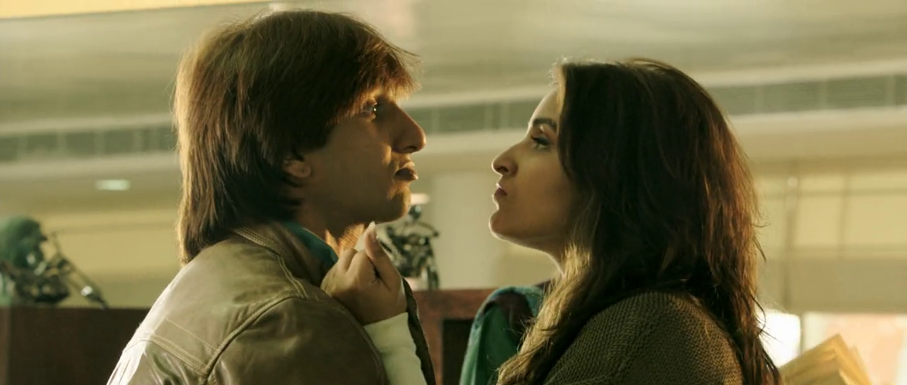 Download Kill Dil 2014 Full Movie Hindi 720p & 1080p BluRay ESubs